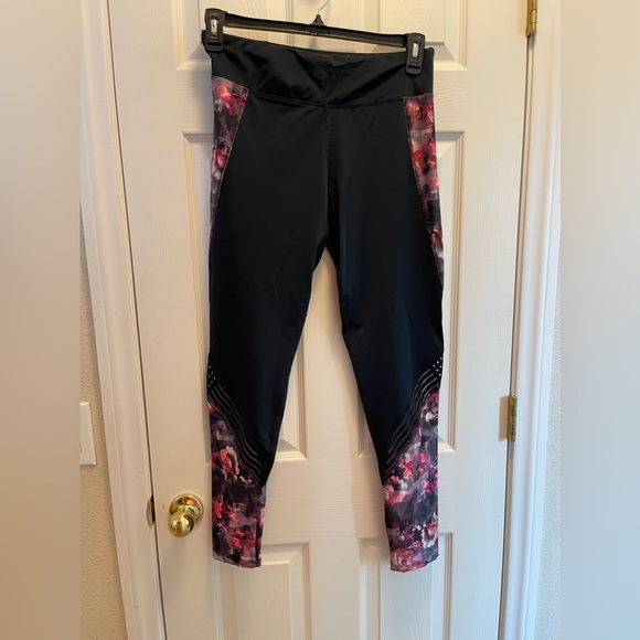 **SOLD** Black and Floral Workout Pants - Picture 1 of 3